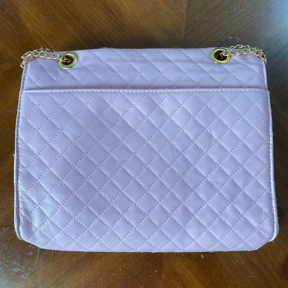 🎀Quilted Hello Kitty Crossbody Purse🎀 - Picture 4 of 7